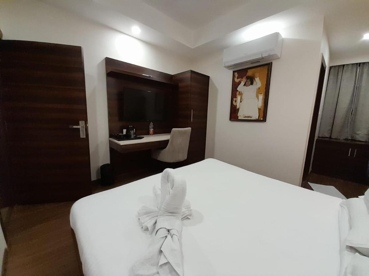 Sai Maa Hotel & Residency Puttaparthi Exterior photo